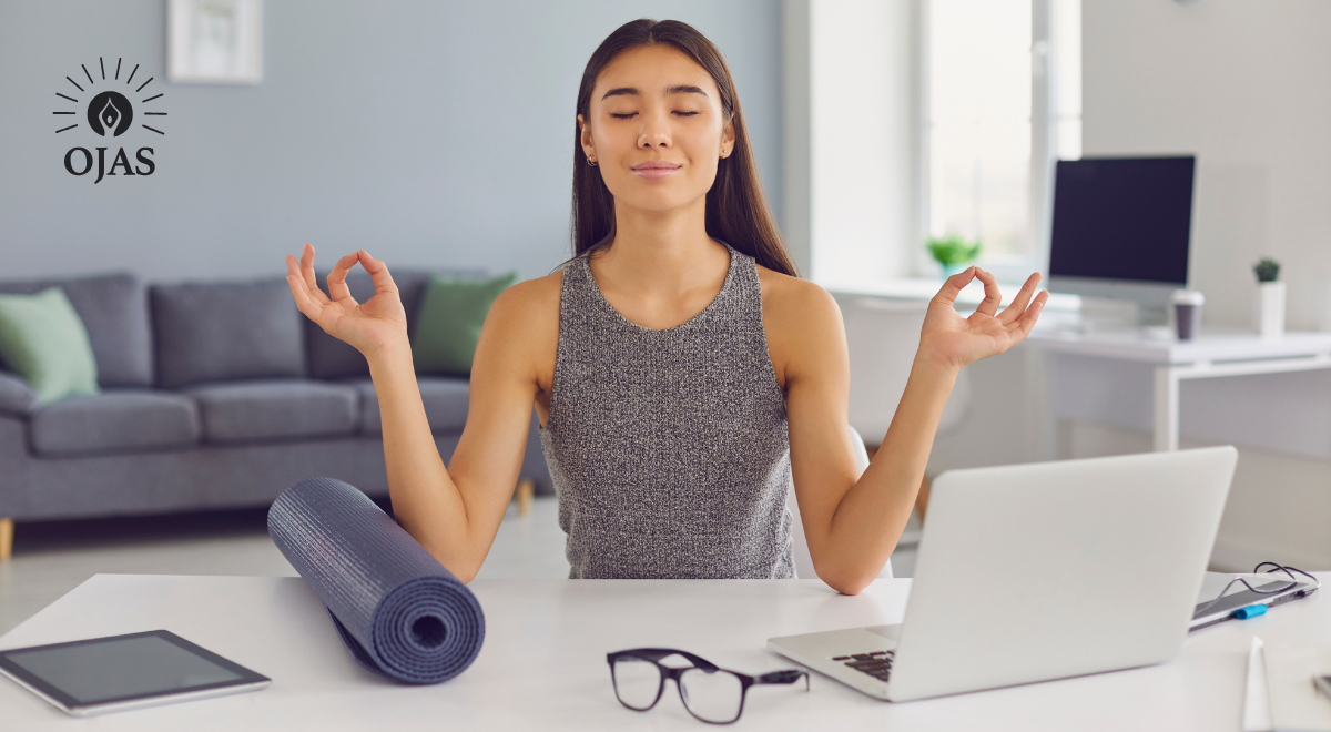 Desk Yoga vs. Mat Yoga